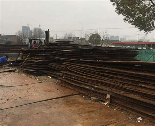 常德市鑫翔建筑設(shè)備租賃有限公司,常德墊路鋼板租賃,墊路鋼板銷售,機械設(shè)備租賃哪里好 常德市鑫翔建筑設(shè)備租賃有限公司,常德墊路鋼板租賃,墊路鋼板銷售,機械設(shè)備租賃哪里好